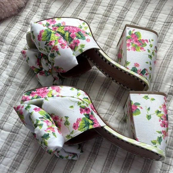 Betsey Johnson Possie Floral Mules with Bow - Picture 3 of 5